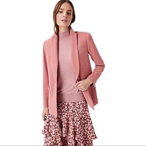 Ann Taylor One-Button Blazer is ti big for me